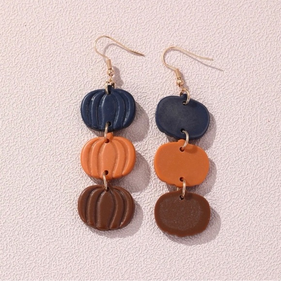 🎃🍁NWT FALL / PUMPKIN EARRINGS 🎃🍁 - Picture 3 of 3